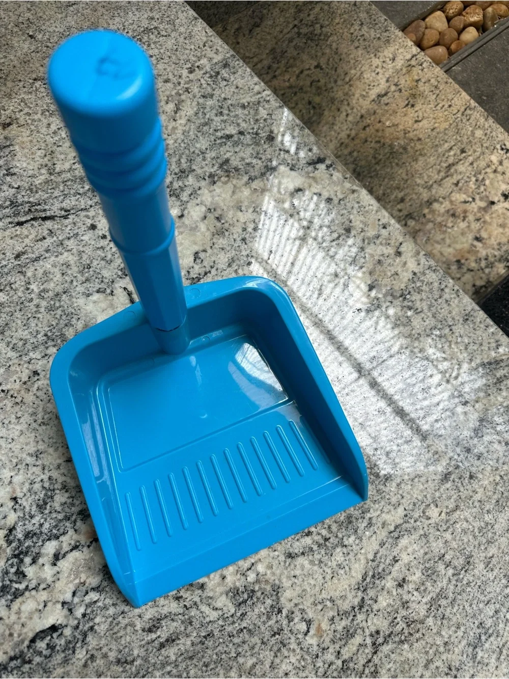 Bright Turquoise Handheld Dustpan with Handle